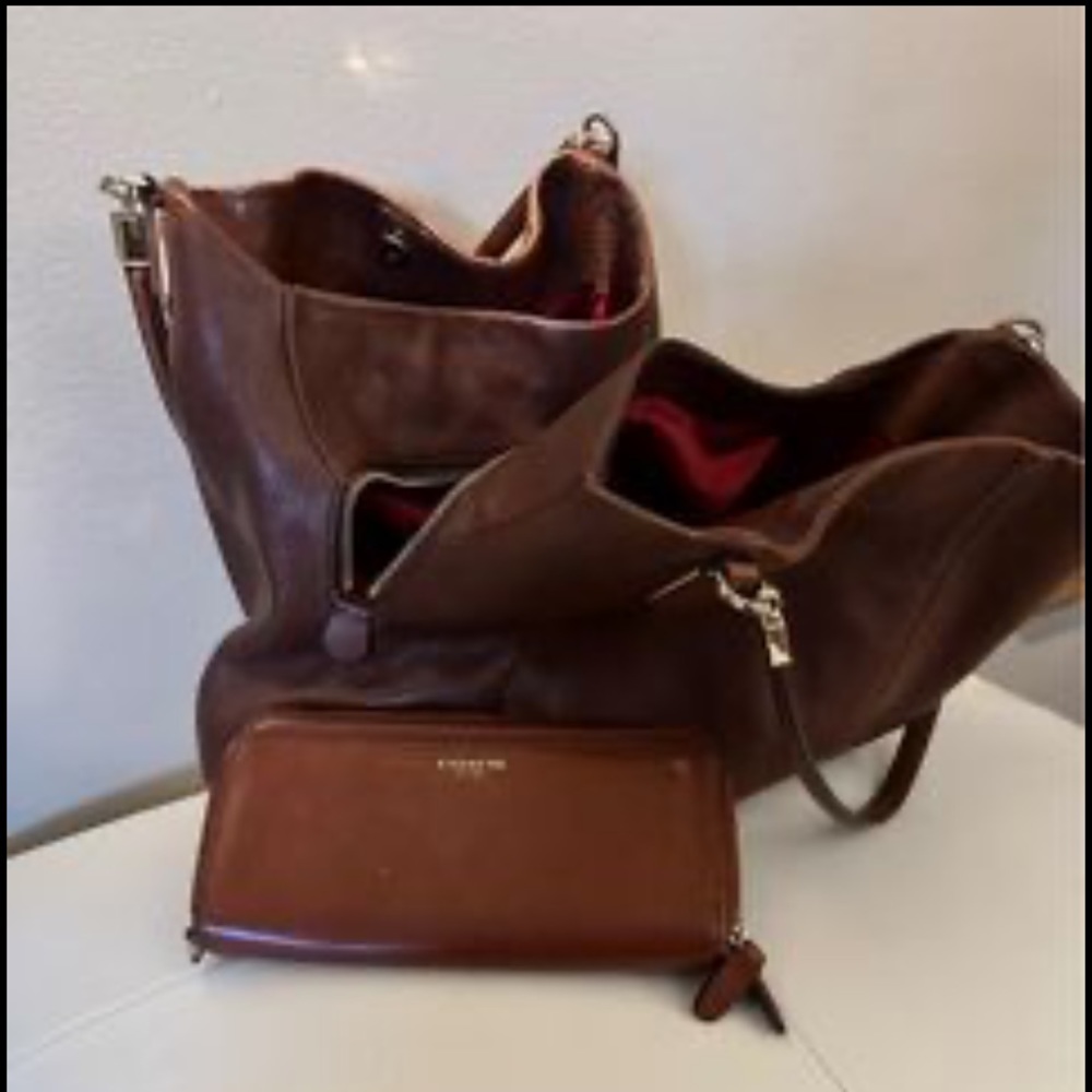 Coach purse and wallet